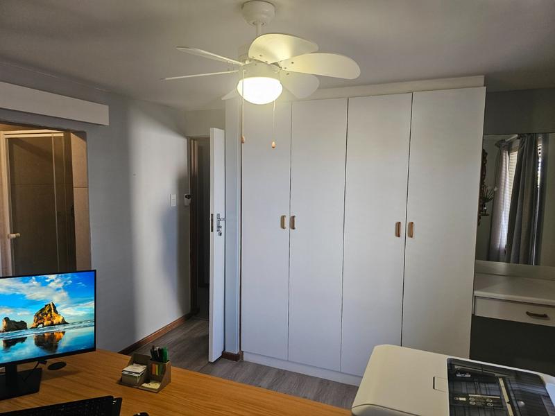 8 Bedroom Property for Sale in Mossel Bay Central Western Cape